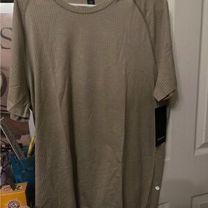lululemon athletica Olive Short Sleeve Tee